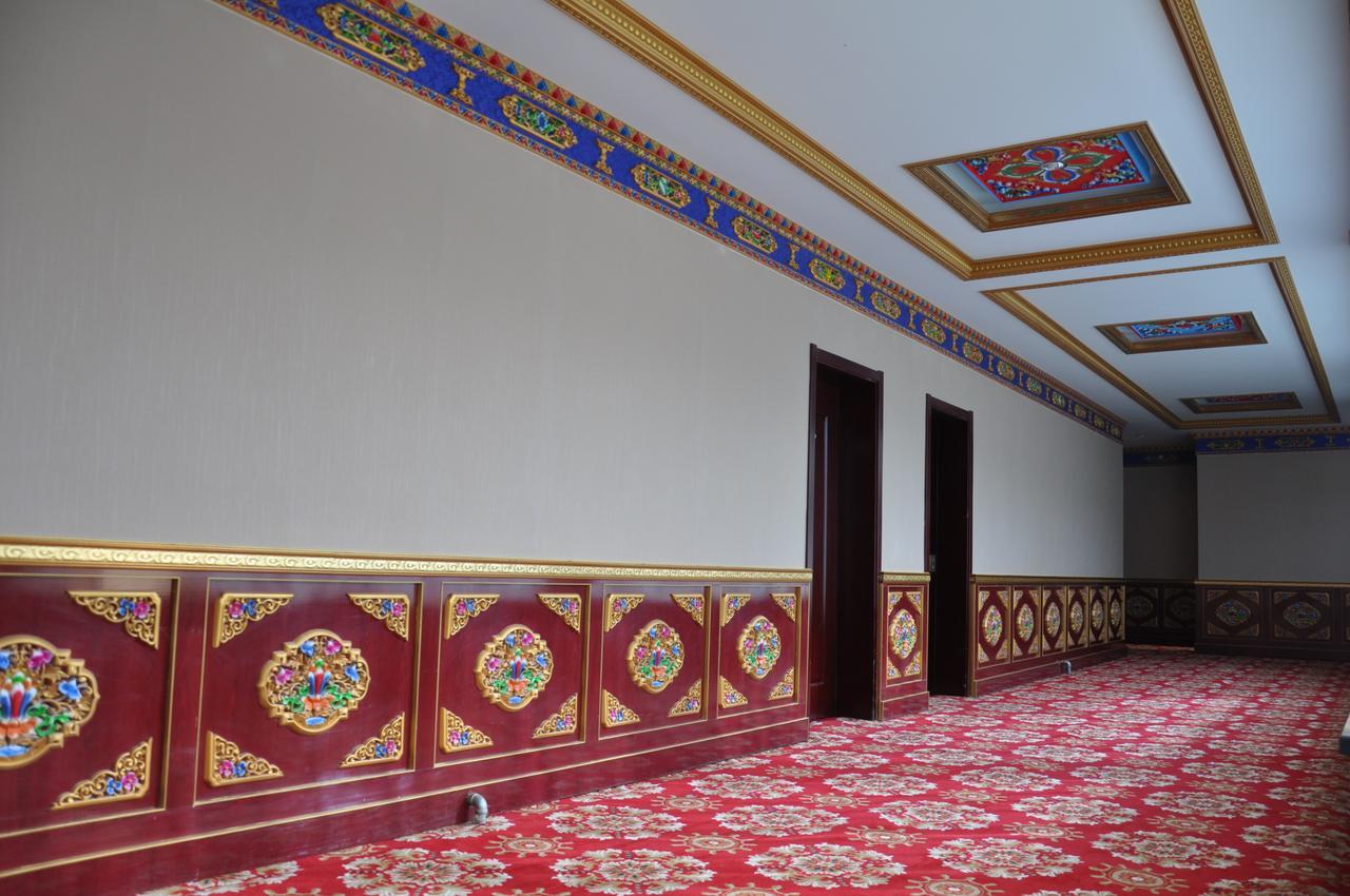 Overseas Tibetan Hotel Xiahe Exterior photo