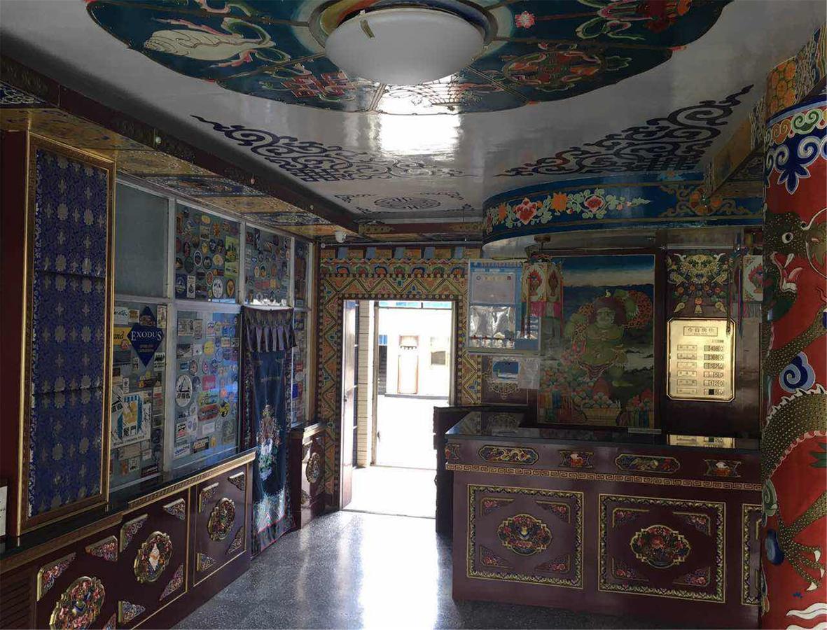 Overseas Tibetan Hotel Xiahe Exterior photo