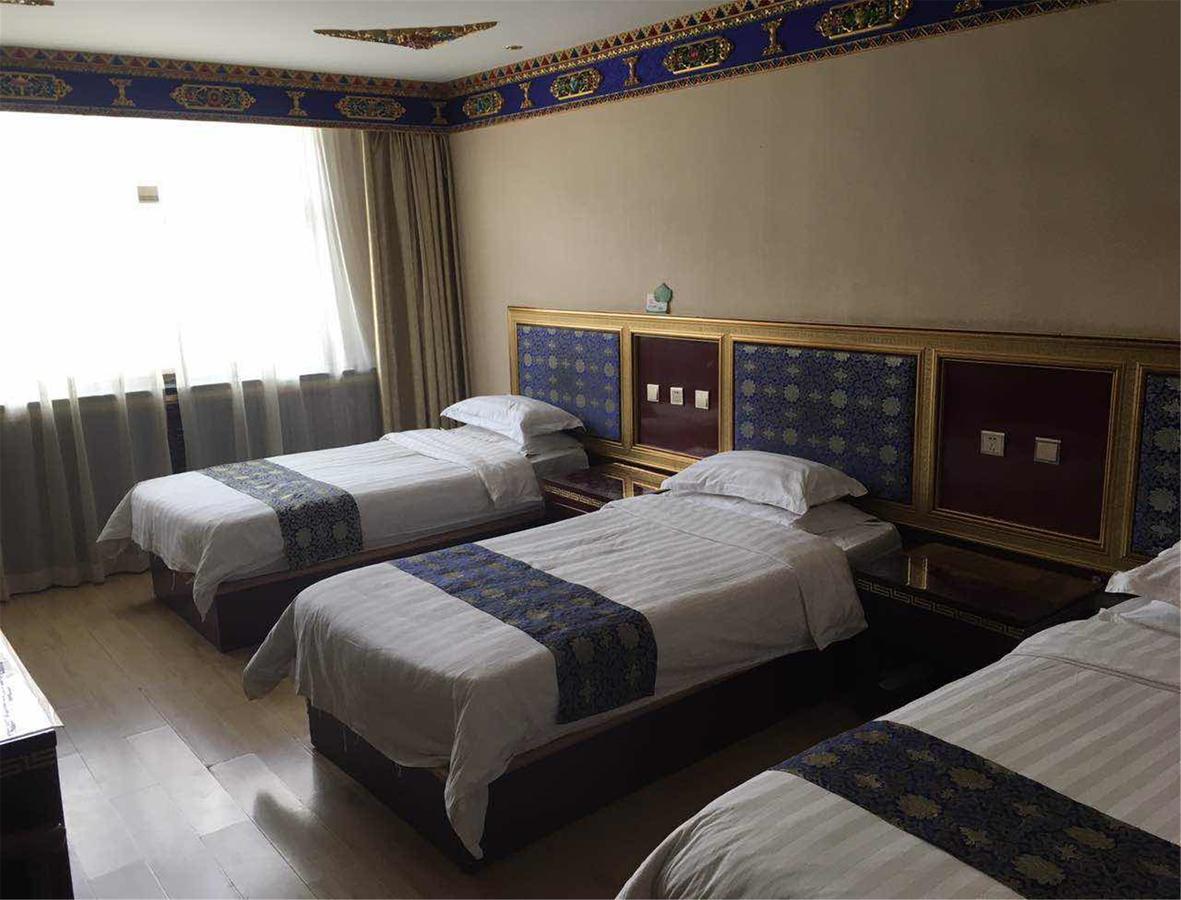 Overseas Tibetan Hotel Xiahe Exterior photo